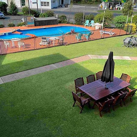 Bucketts Way Motel Gloucester Extérieur photo