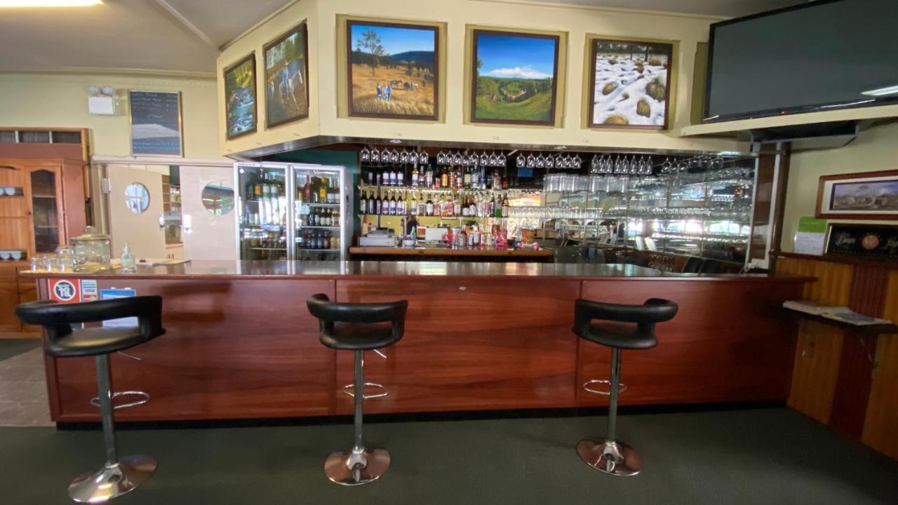 Bucketts Way Motel Gloucester Extérieur photo