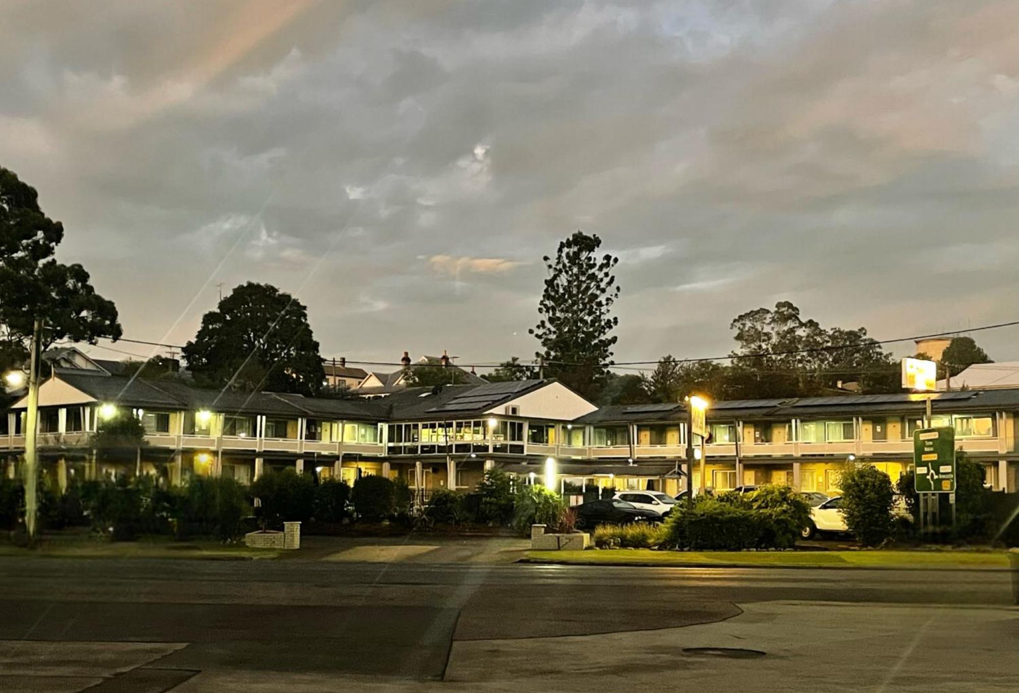 Bucketts Way Motel Gloucester Extérieur photo