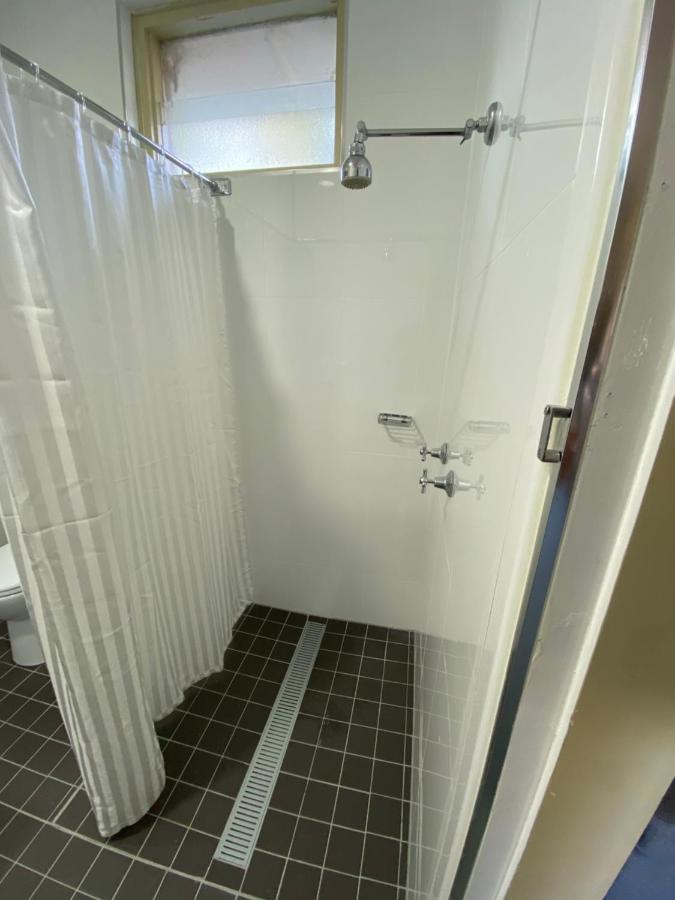 Bucketts Way Motel Gloucester Extérieur photo